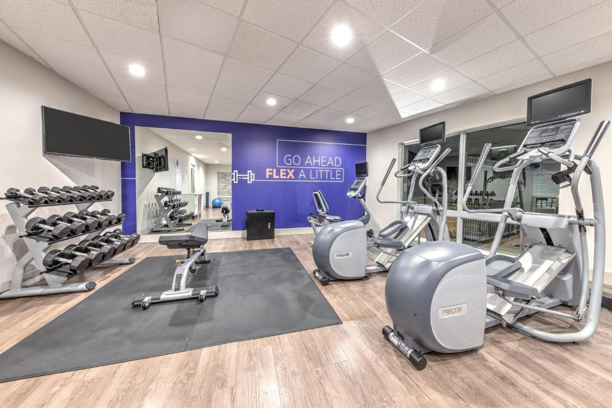 Holiday Inn Express & Suites Moore By Ihg Exteriér fotografie